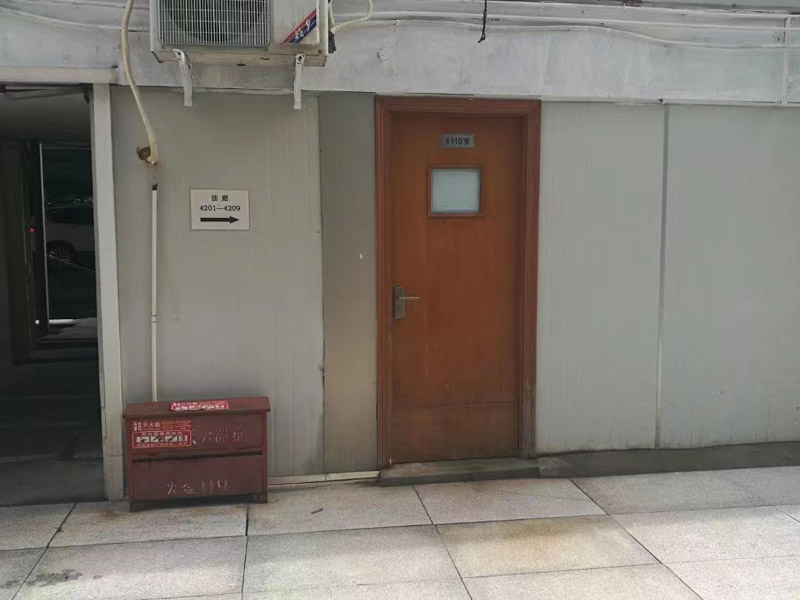 上海房地產(chǎn)律師跟大家解讀一個拆遷補償協(xié)議履行爭議案件