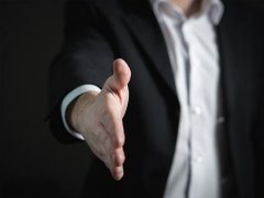 崇明區(qū)堡鎮(zhèn)律師看試行公務(wù)員錄用法