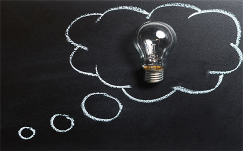 值勤期空姐朋友圈內(nèi)發(fā)性感照被開除合法嗎