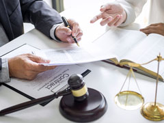<b>上海勞動仲裁律師視角：疫情班應屆生遭就業(yè)歧視的法律與社會問題剖析</b>